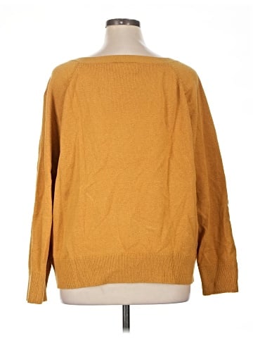 Old Navy Pullover Sweater (view 2)
