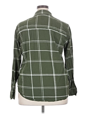 Universal Thread Long Sleeve Button-Down Shirt (view 2)