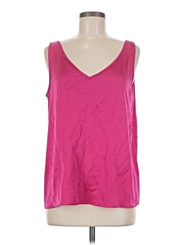 St. John Sleeveless Top (view 1)