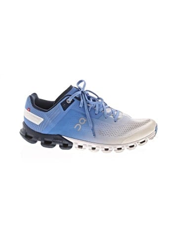 On Cloud Sneakers (view 1)