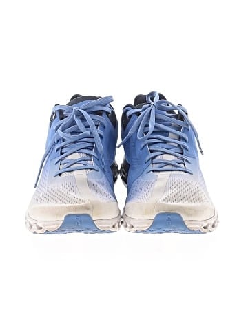 On Cloud Sneakers (view 2)