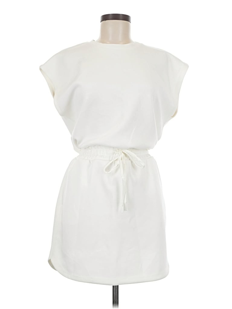 Pre-owned All In Motion Casual Dress In White