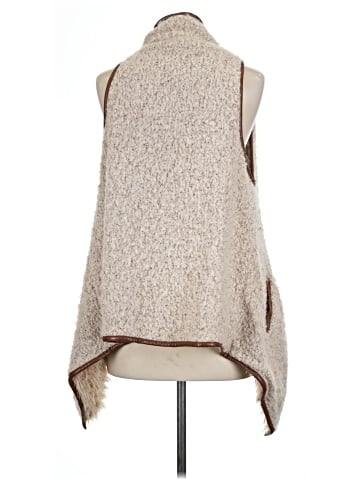 Love Tree Faux Fur Vest (view 2)