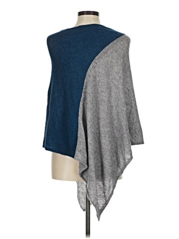 Celeste Poncho (view 2)