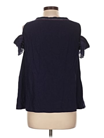 Akemi + Kin Sleeveless T-Shirt (view 2)
