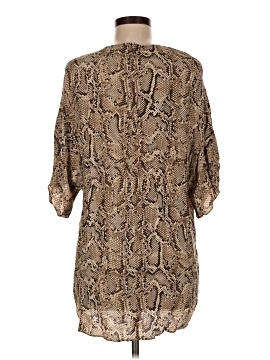 Zara 3/4 Sleeve Blouse (view 2)