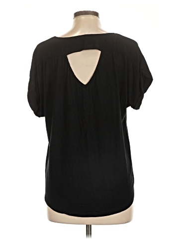 Pleione Short Sleeve T-Shirt (view 2)