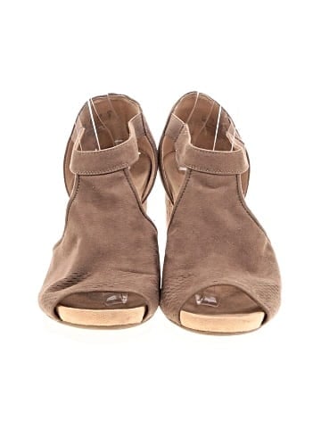 Abella Wedges (view 2)