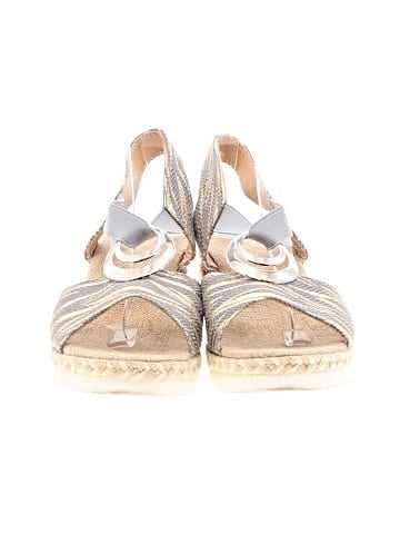 Unbranded Wedges (view 2)