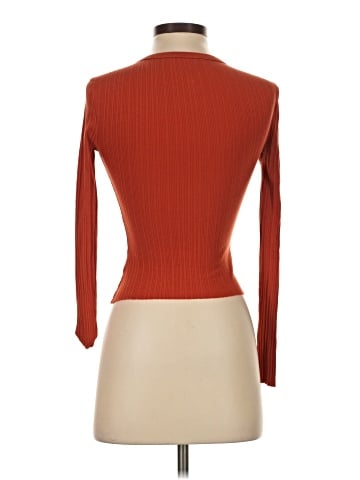 Urban Outfitters Long Sleeve T-Shirt (view 2)