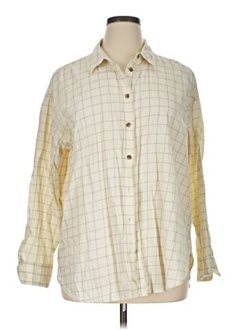 Universal Thread Long Sleeve Button-Down Shirt (view 1)
