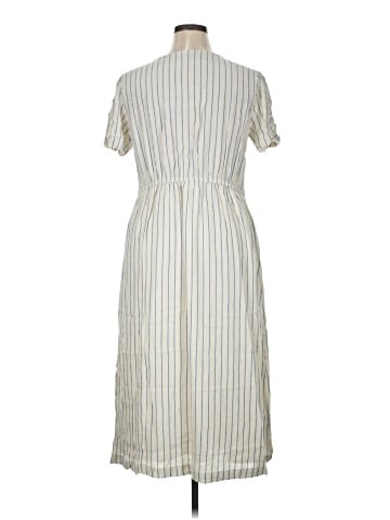 Old Navy Casual Dress (view 2)