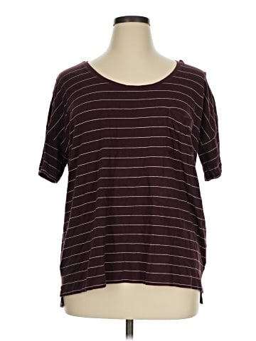 Old Navy Short Sleeve T-Shirt (view 1)