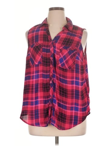 Torrid Sleeveless Button-Down Shirt (view 1)