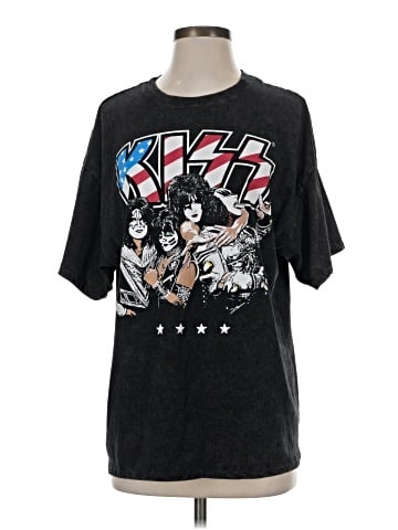 Kiss Short Sleeve T-Shirt (view 1)