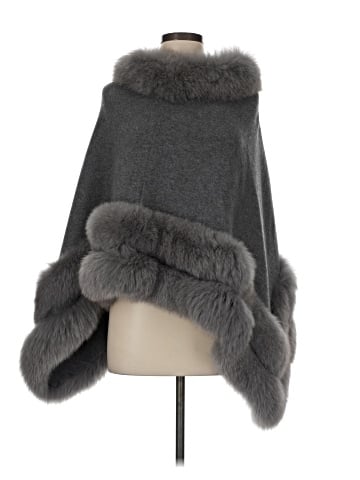 Belle Fare Poncho (view 1)