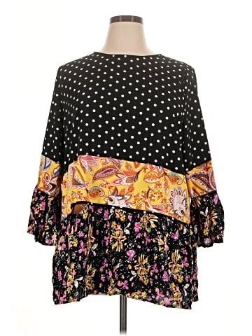 Calessa 3/4 Sleeve Blouse (view 1)