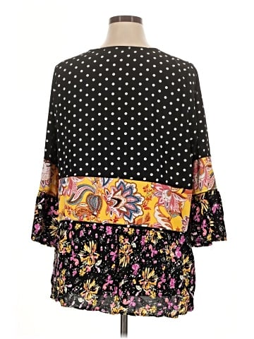 Calessa 3/4 Sleeve Blouse (view 2)