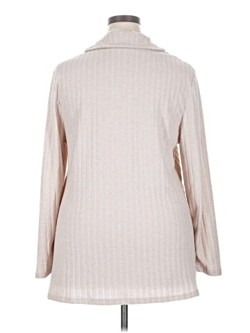 BLOOMCHIC Pullover Sweater (view 2)