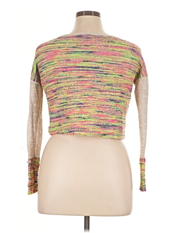 Black Brad 3/4 Sleeve Top (view 2)