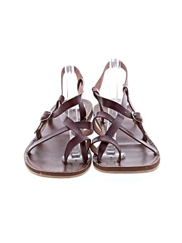 Universal Thread Sandals (view 2)