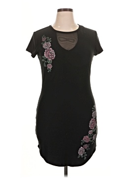 No Boundaries Casual Dress (view 1)