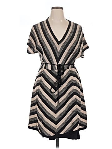 Sandra Darren Casual Dress (view 1)