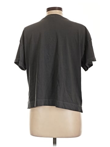 Old Navy Short Sleeve T-Shirt (view 2)