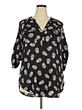 Torrid 3/4 Sleeve Blouse (view 1)
