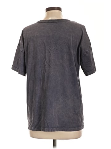 Old Navy Short Sleeve T-Shirt (view 2)