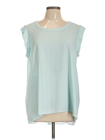Everleigh Sleeveless Blouse (view 1)