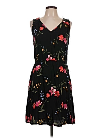Old Navy Casual Dress (view 1)