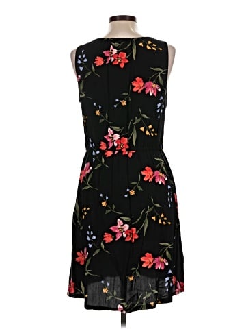 Old Navy Casual Dress (view 2)