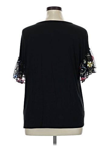 Kim & Cami Short Sleeve Top (view 2)