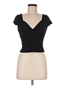 Trendy Queen Short Sleeve Top (view 1)