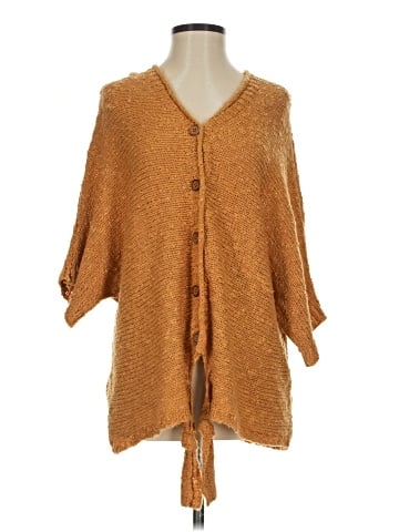Easel Poncho (view 1)