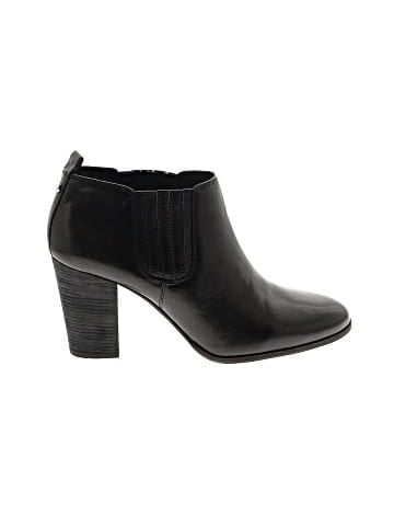 MICHAEL Michael Kors Ankle Boots (view 1)