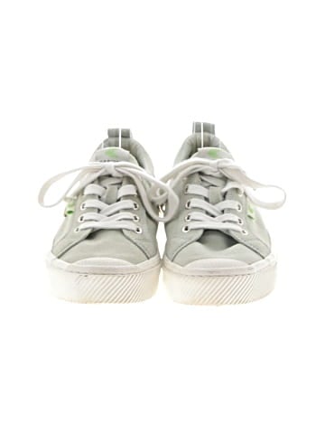 Cariuma Sneakers (view 2)