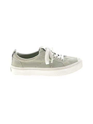Cariuma Sneakers (view 1)