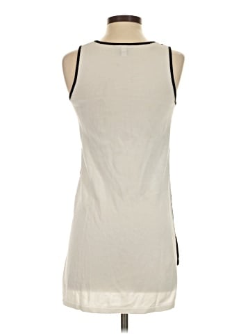 Black Label by Chico's Sleeveless T-Shirt (view 2)