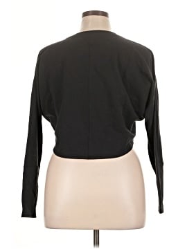 Lululemon Athletica 3/4 Sleeve T-Shirt (view 2)