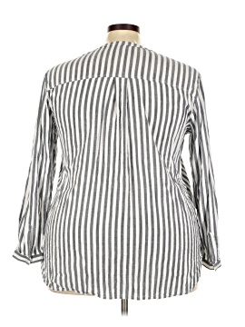 Old Navy 3/4 Sleeve Blouse (view 2)