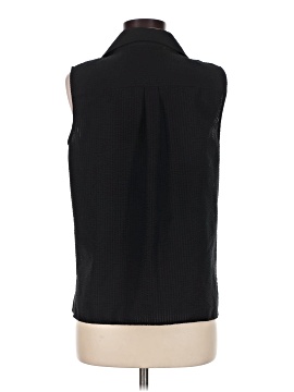 Casa Cabana Sleeveless Button-Down Shirt (view 2)