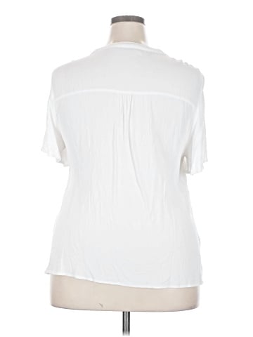BLOOMCHIC Short Sleeve Blouse (view 2)