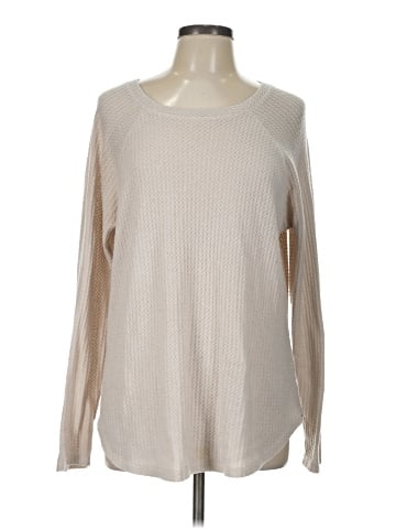 American Eagle Outfitters Long Sleeve T-Shirt (view 1)