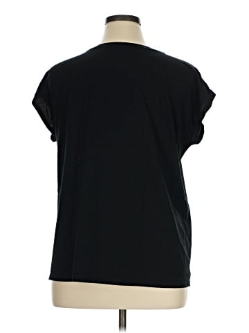UT for Uniqlo Short Sleeve T-Shirt (view 2)