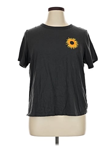 Old Navy Short Sleeve T-Shirt (view 1)
