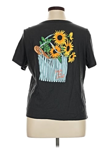 Old Navy Short Sleeve T-Shirt (view 2)