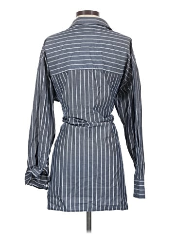 Abercrombie & Fitch Casual Dress (view 2)
