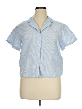 Unbranded Short Sleeve Button-Down Shirt (view 1)